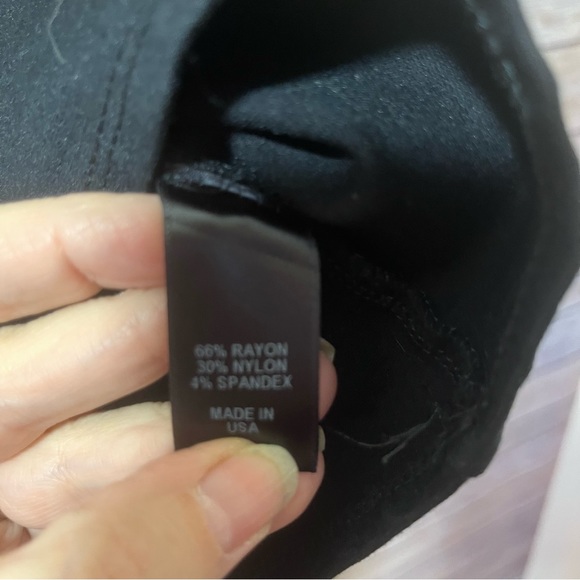 ⭐️ Vintage Copper Key Bell Fan Sleeved Top Size Medium Black Stretch D3 - Picture 6 of 7